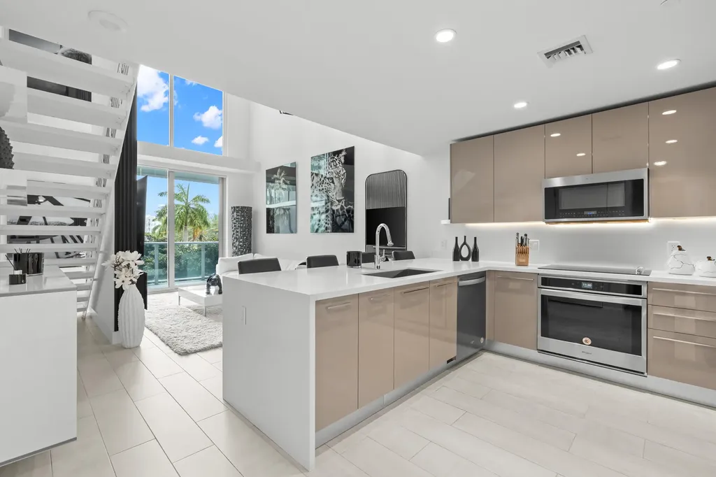 2000 Metropica Way Sunrise FL 33323