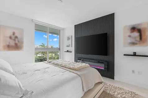 2000 Metropica Way Sunrise FL 33323