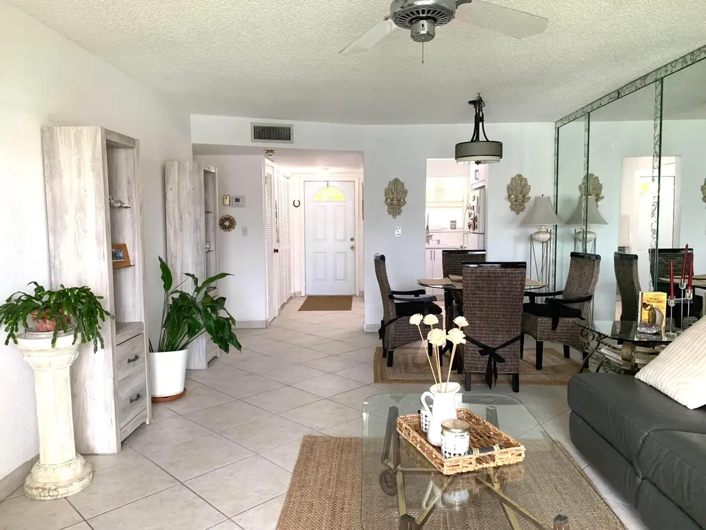 2801 N Pine Island Road Sunrise FL 33322