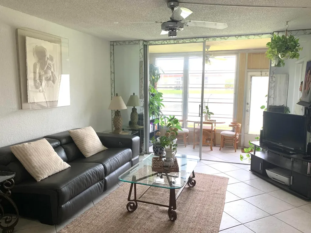 2801 N Pine Island Road Sunrise FL 33322