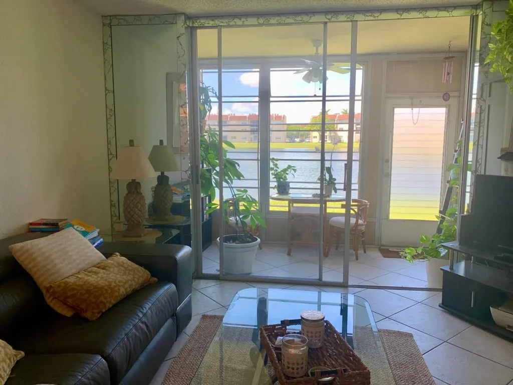 2801 N Pine Island Road Sunrise FL 33322