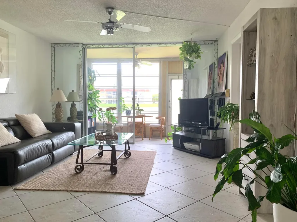2801 N Pine Island Road Sunrise FL 33322