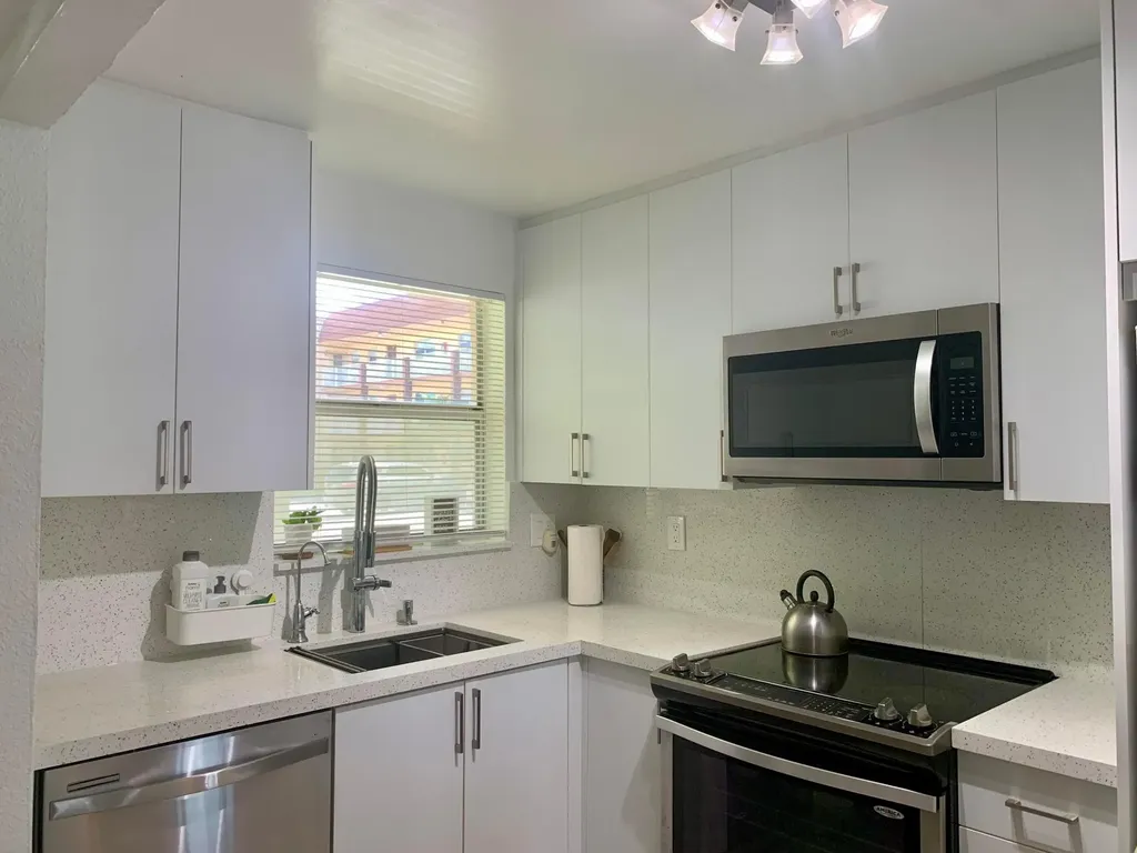 2801 N Pine Island Road Sunrise FL 33322