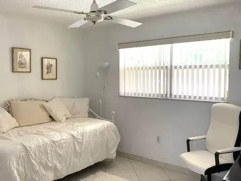 2801 N Pine Island Road Sunrise FL 33322