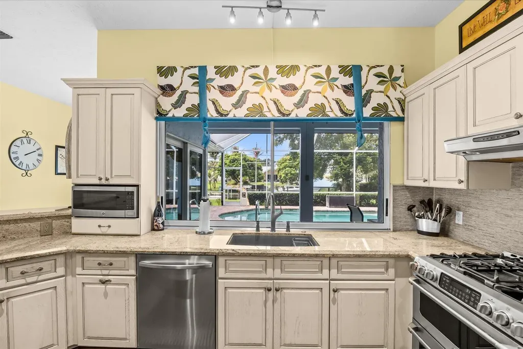 512 SW South Carolina Drive Stuart FL 34994