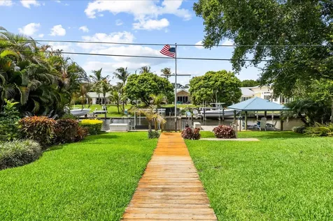512 SW South Carolina Drive Stuart FL 34994