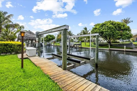 512 SW South Carolina Drive Stuart FL 34994