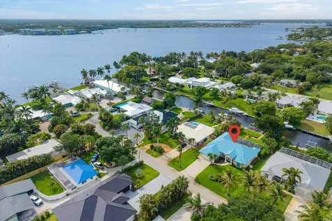 512 SW South Carolina Drive Stuart FL 34994