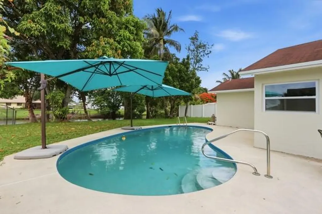 140 Bilbao Street Royal Palm Beach FL 33411
