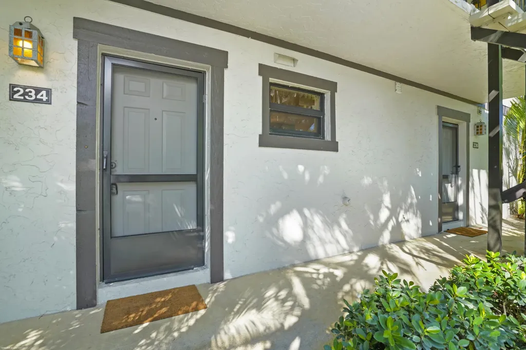 13334 Polo Club Road Wellington FL 33414