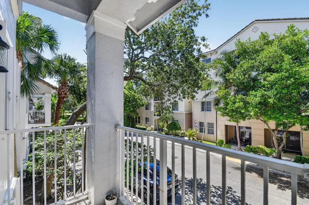 1363 Piazza Delle Boynton Beach FL 33426