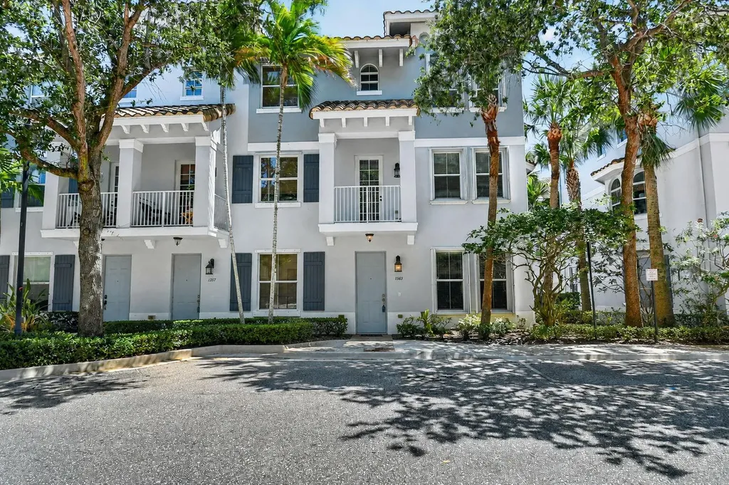 1363 Piazza Delle Boynton Beach FL 33426