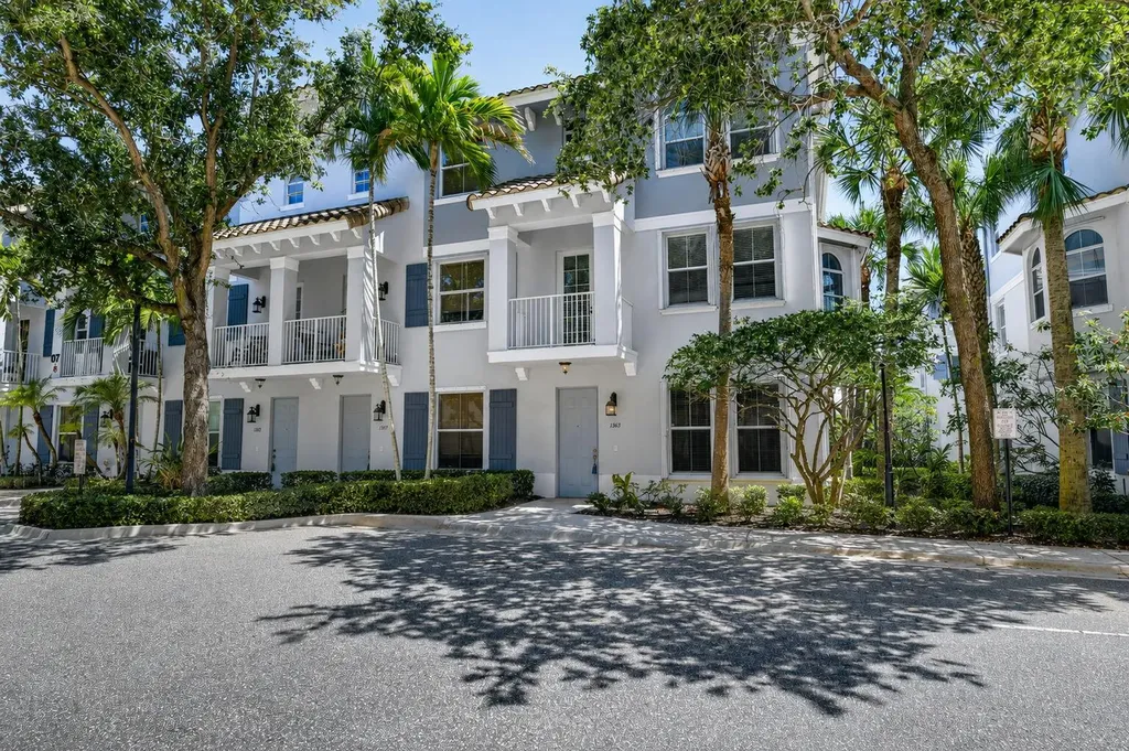 1363 Piazza Delle Boynton Beach FL 33426
