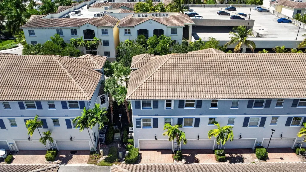 1363 Piazza Delle Boynton Beach FL 33426
