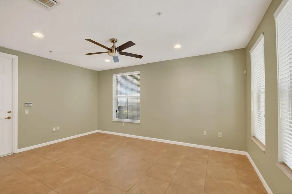 1363 Piazza Delle Boynton Beach FL 33426