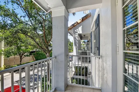 1363 Piazza Delle Boynton Beach FL 33426
