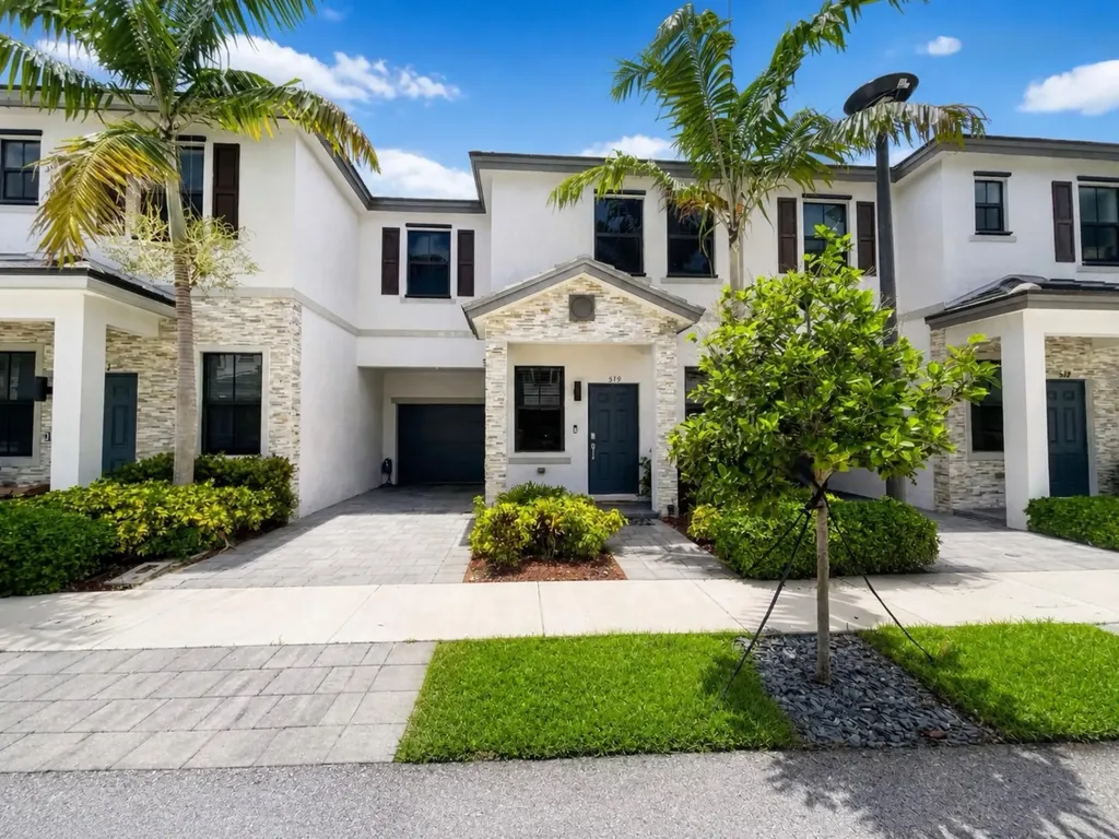 519 SW 19th Terrace Fort Lauderdale FL 33312