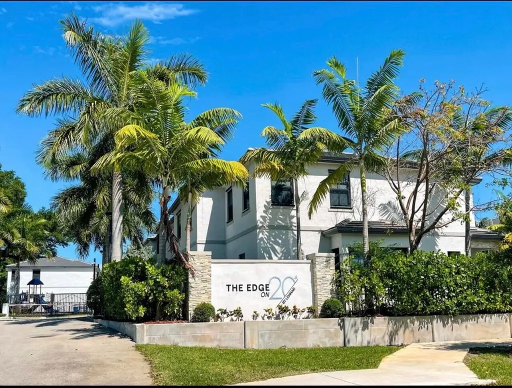 519 SW 19th Terrace Fort Lauderdale FL 33312