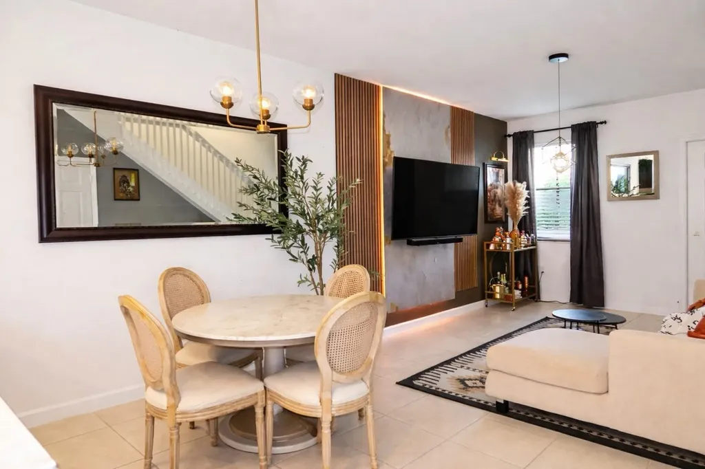 519 SW 19th Terrace Fort Lauderdale FL 33312