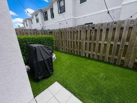 519 SW 19th Terrace Fort Lauderdale FL 33312