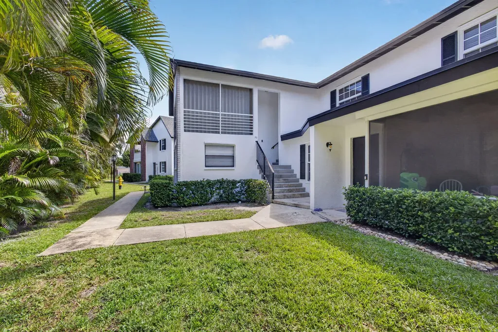 12416 Alternate A1a Palm Beach Gardens FL 33410