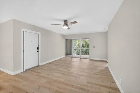 12416 Alternate A1a Palm Beach Gardens FL 33410