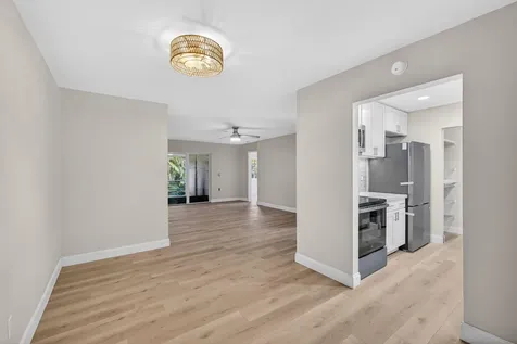 12416 Alternate A1a Palm Beach Gardens FL 33410