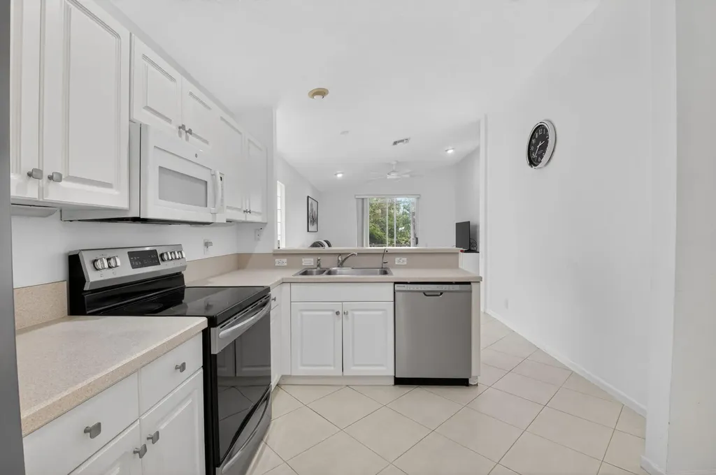 5304 Wycombe Avenue Boynton Beach FL 33437