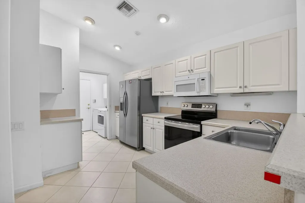 5304 Wycombe Avenue Boynton Beach FL 33437