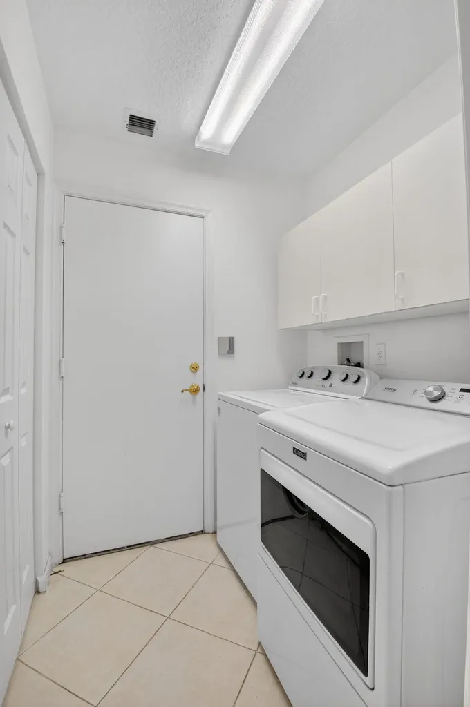 5304 Wycombe Avenue Boynton Beach FL 33437
