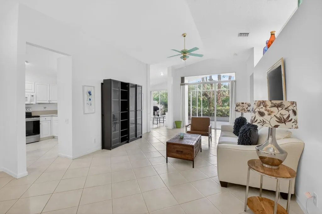 5304 Wycombe Avenue Boynton Beach FL 33437