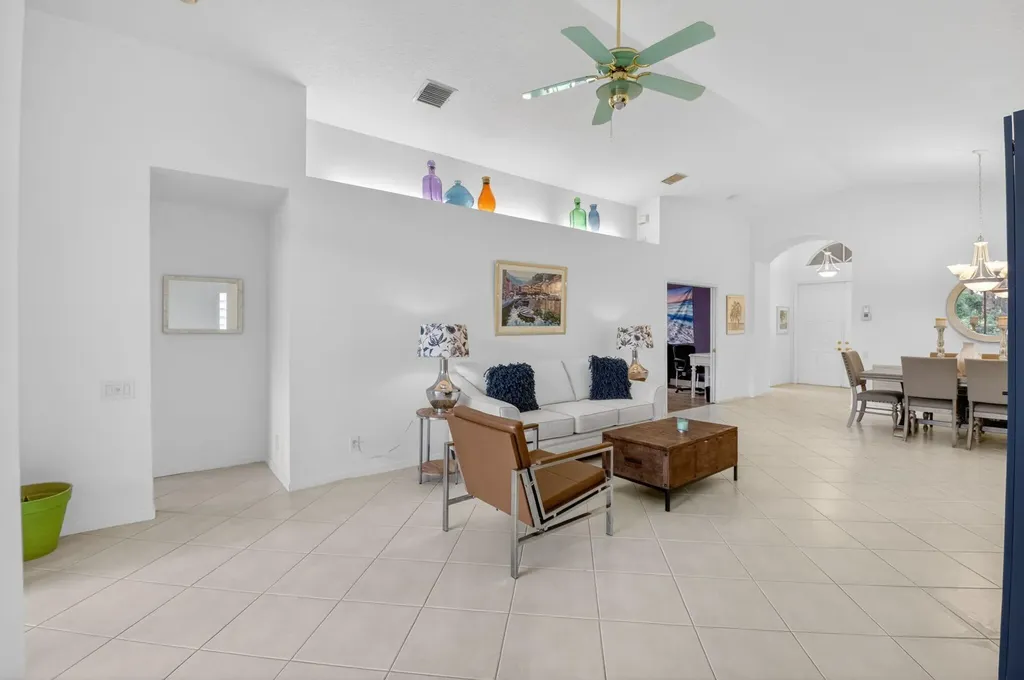 5304 Wycombe Avenue Boynton Beach FL 33437