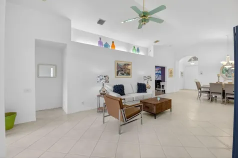 5304 Wycombe Avenue Boynton Beach FL 33437