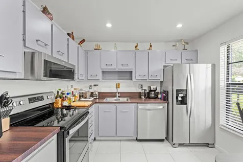 2361 SW 70th Avenue Davie FL 33317