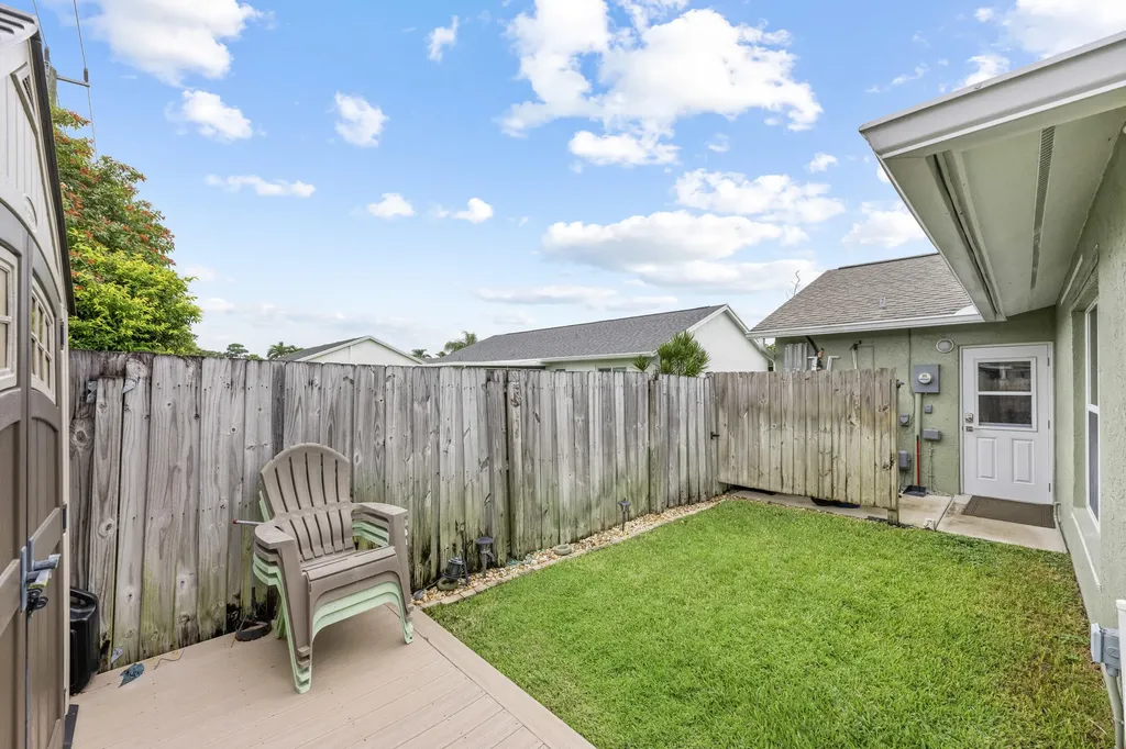 128 Banyan Circle Jupiter FL 33458