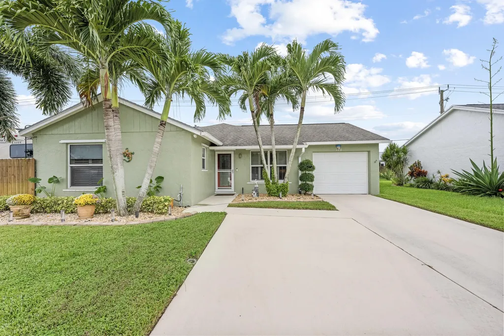 128 Banyan Circle Jupiter FL 33458