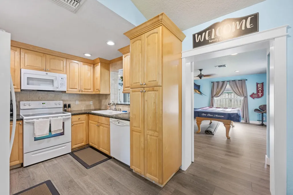 128 Banyan Circle Jupiter FL 33458