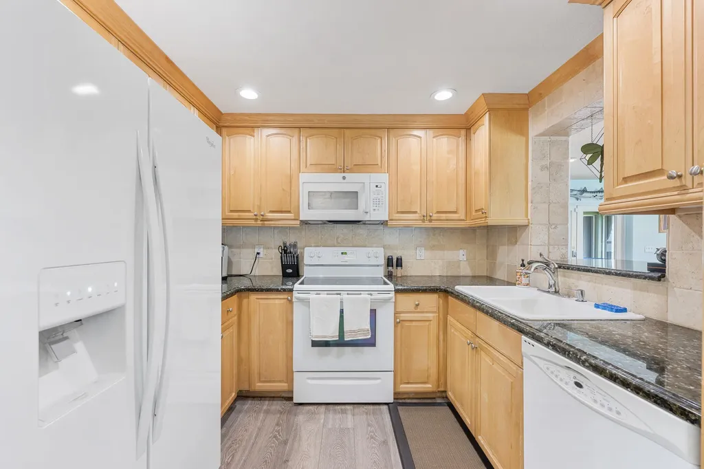 128 Banyan Circle Jupiter FL 33458