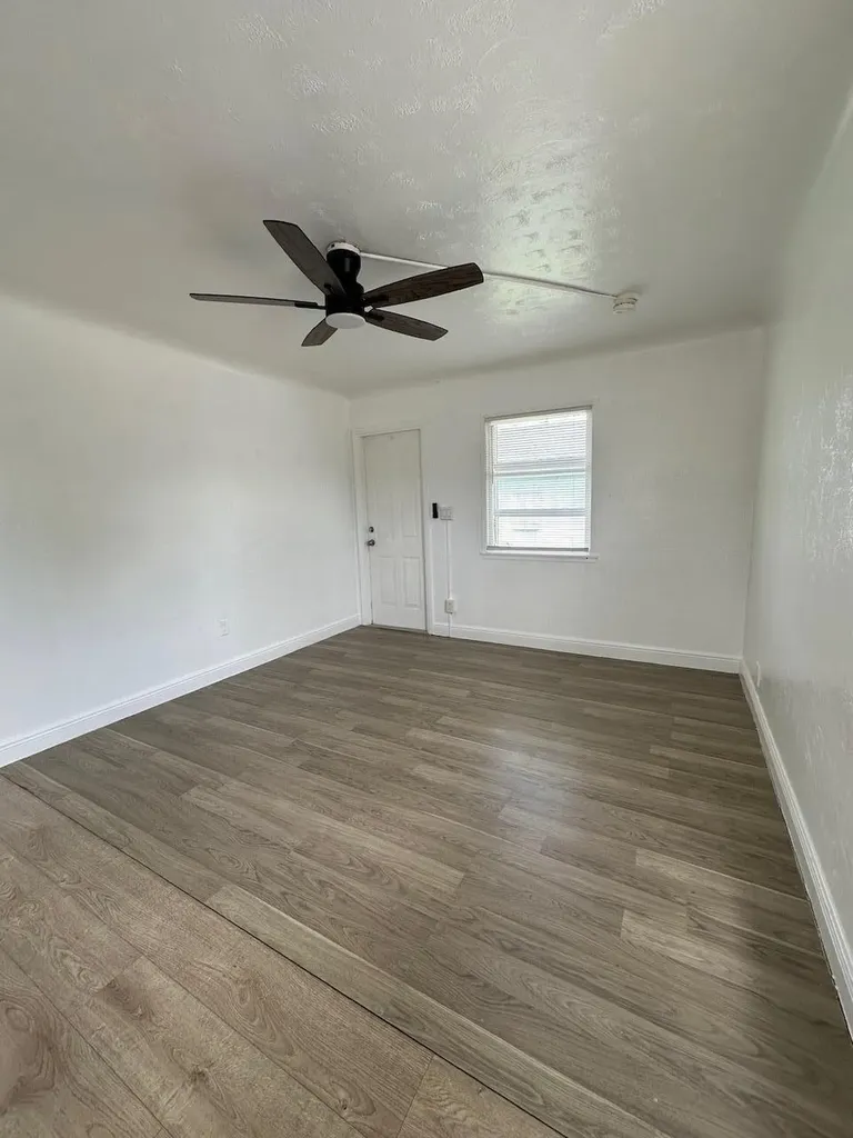 17 Detroit Street Lake Worth FL 33461