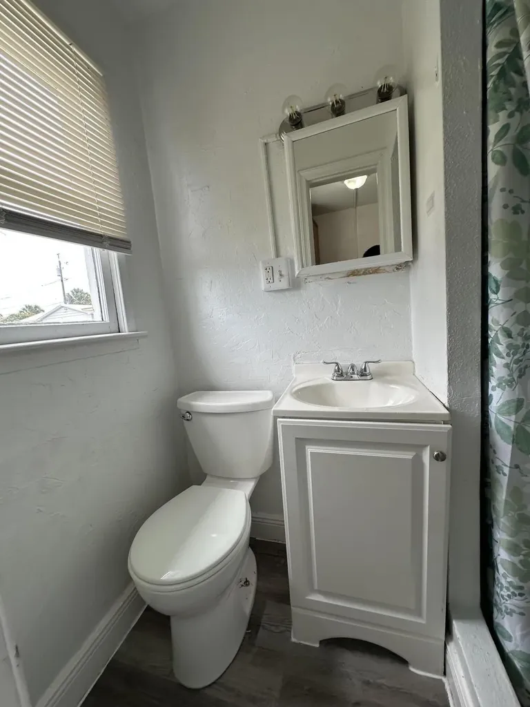 17 Detroit Street Lake Worth FL 33461