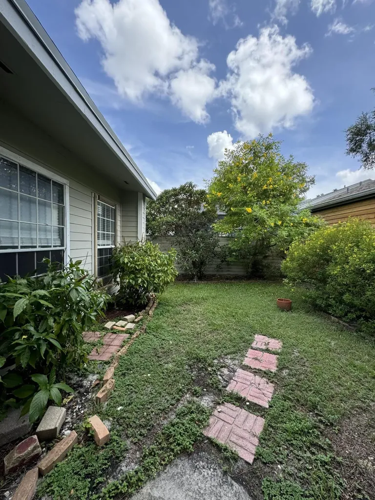 1001 Mourning Dove Lane Wellington FL 33414