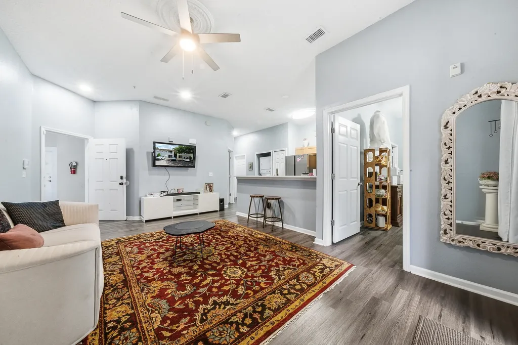 6069 Maggies Circle Jacksonville FL 32244
