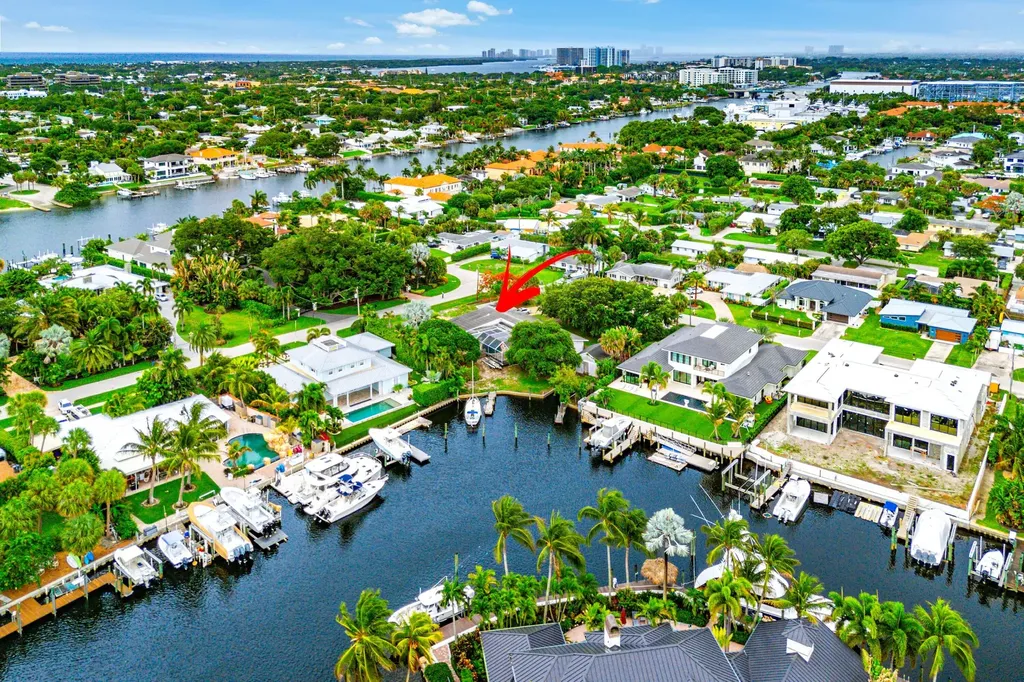 12019 N Edgewater Drive West Palm Beach FL 33410
