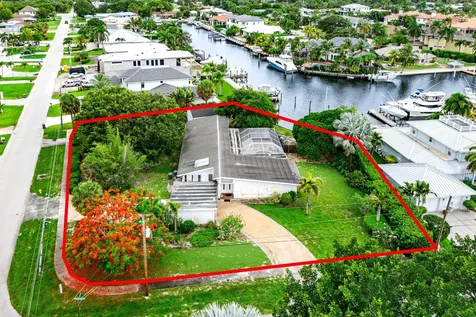 12019 N Edgewater Drive West Palm Beach FL 33410