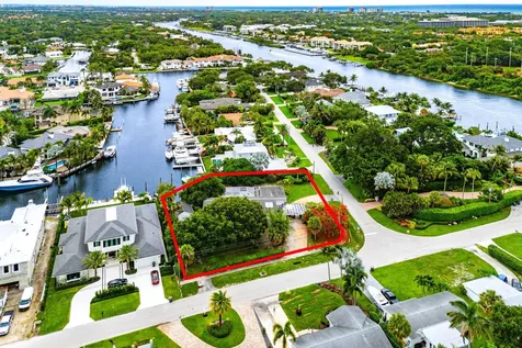 12019 N Edgewater Drive West Palm Beach FL 33410