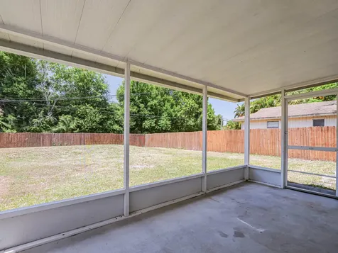 935 37th Avenue Vero Beach FL 32960