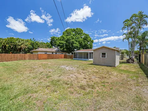 935 37th Avenue Vero Beach FL 32960