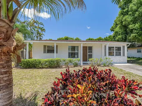 935 37th Avenue Vero Beach FL 32960