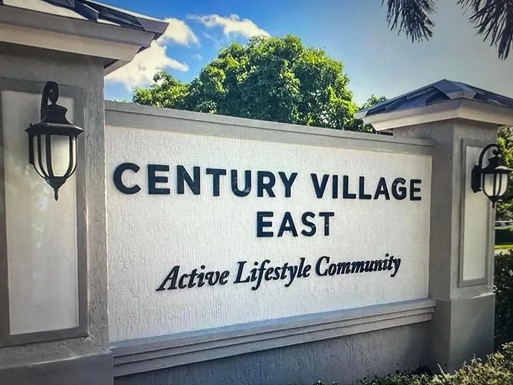 81 Farnham D Deerfield Beach FL 33442