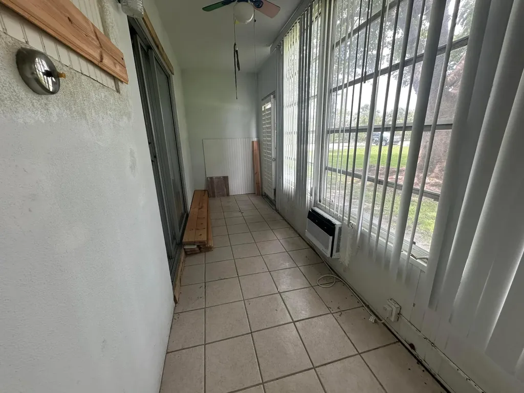 81 Farnham D Deerfield Beach FL 33442